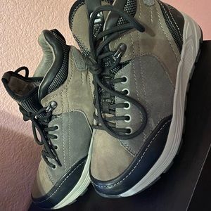 Earth Hiking Boots